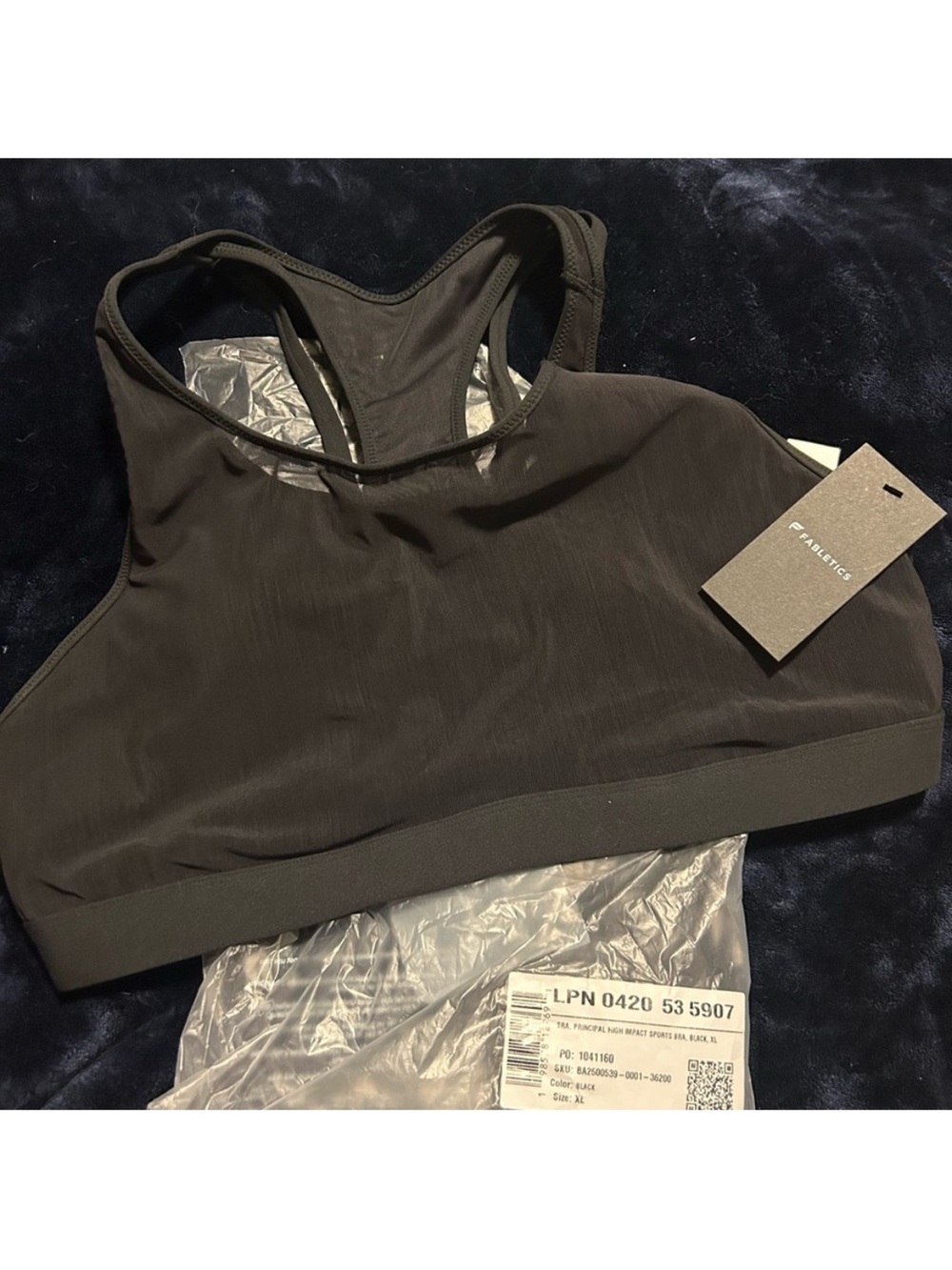 Black Ribbed Racerback Sports Bra -Fabletics - Picture 3 of 3